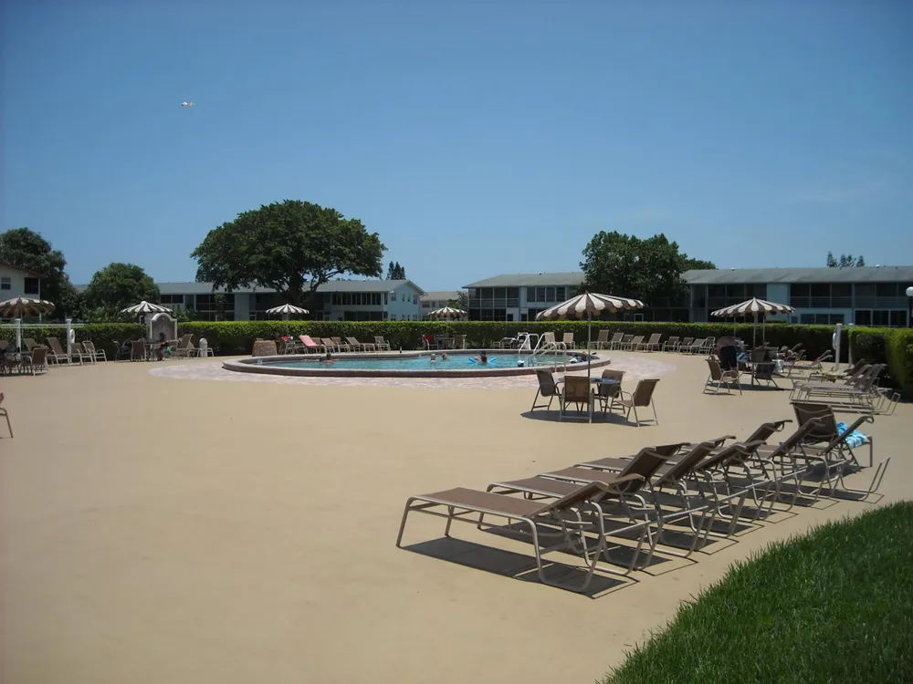 144 WINDSOR G West Palm Beach, FL 33417
