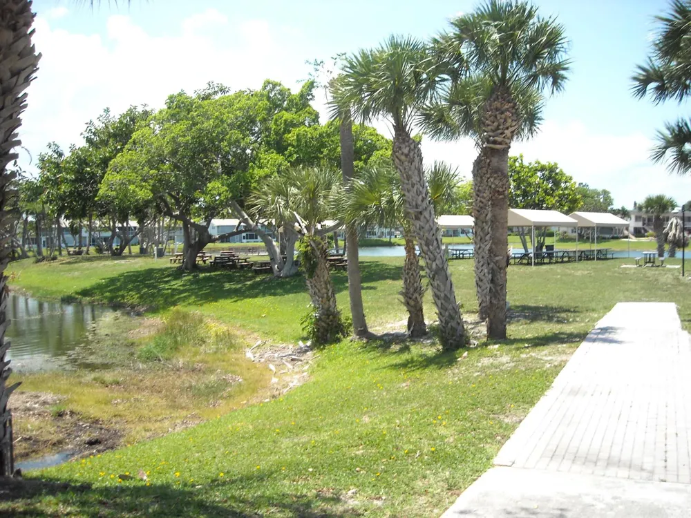 144 WINDSOR G West Palm Beach, FL 33417