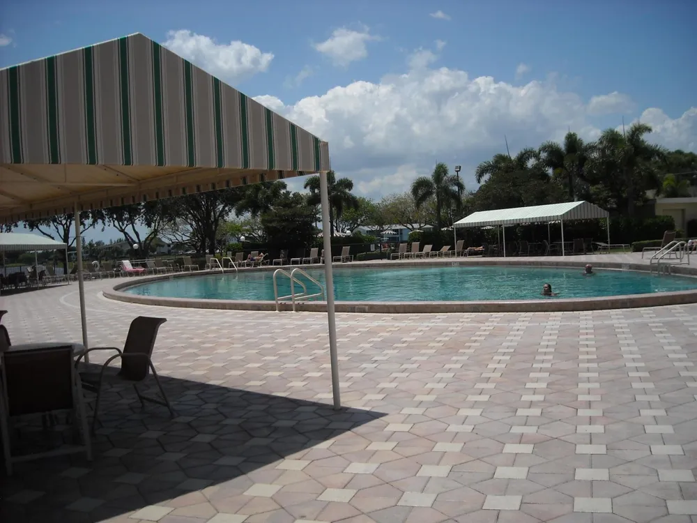 144 WINDSOR G West Palm Beach, FL 33417