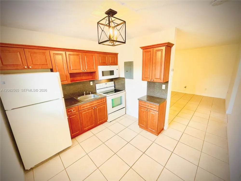 47 NW 47th Ave #14 Miami, FL 33126