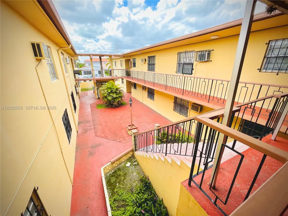 47 NW 47th Ave #14 Miami, FL 33126