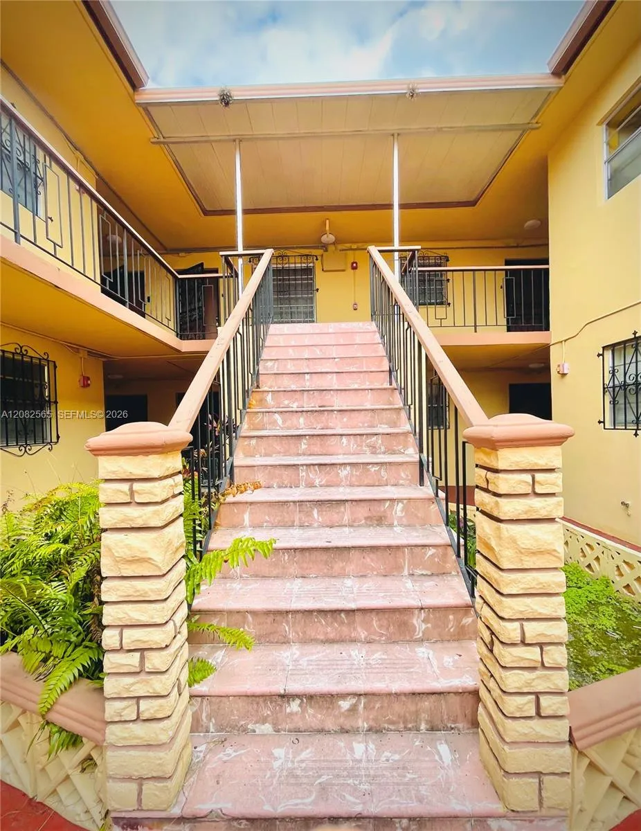 47 NW 47th Ave #14 Miami, FL 33126