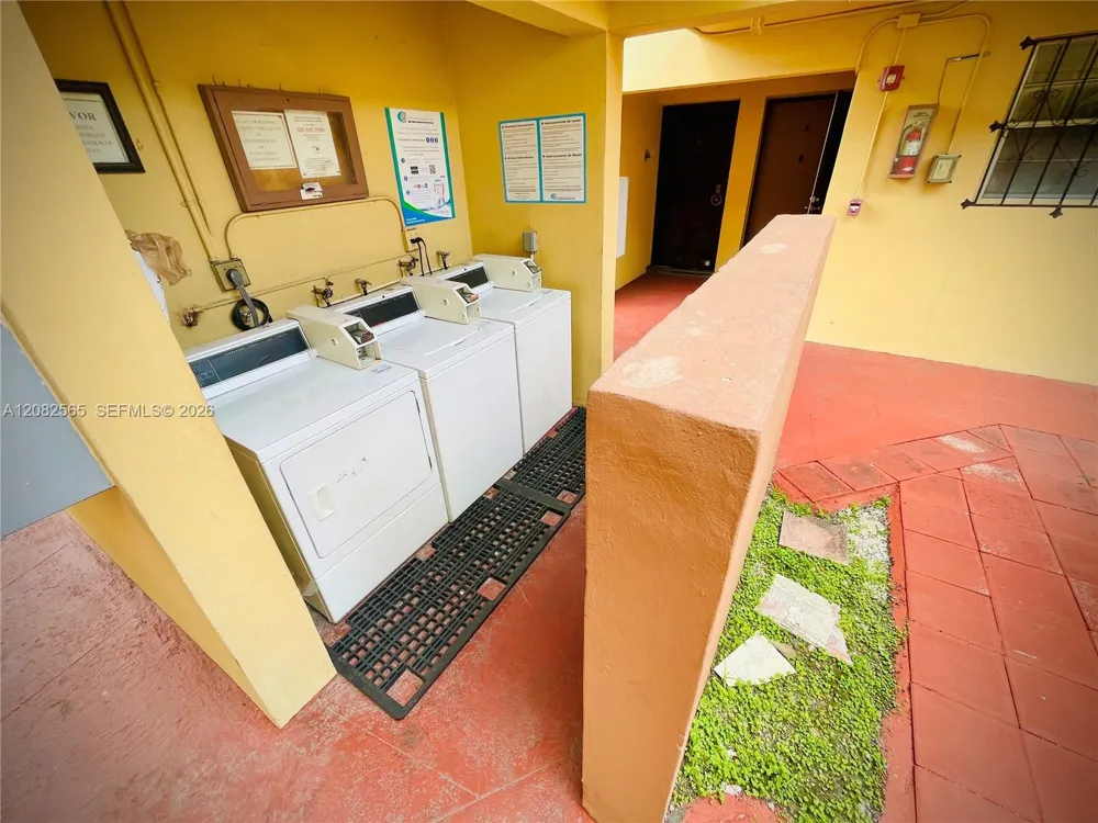 47 NW 47th Ave #14 Miami, FL 33126