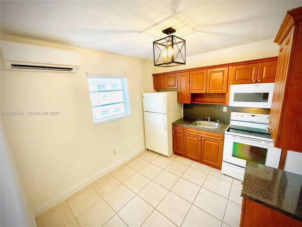 47 NW 47th Ave #14 Miami, FL 33126