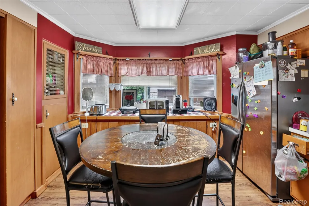 123 Graham Street Saginaw City, MI 48602