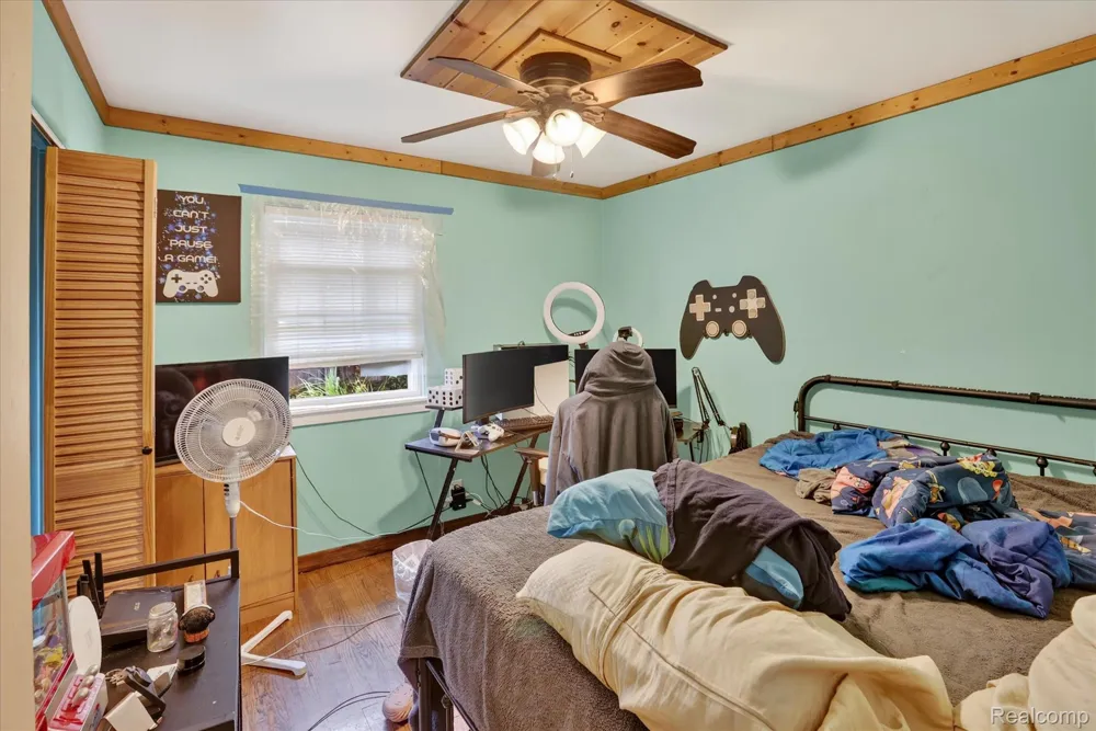 123 Graham Street Saginaw City, MI 48602