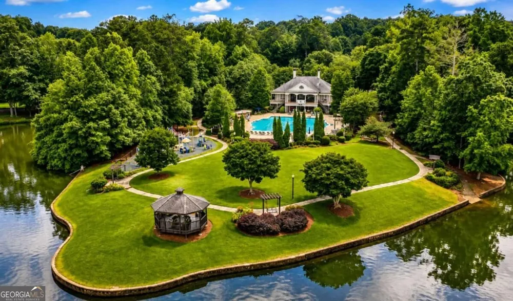 1445 Badingham DR Cumming, GA 30041