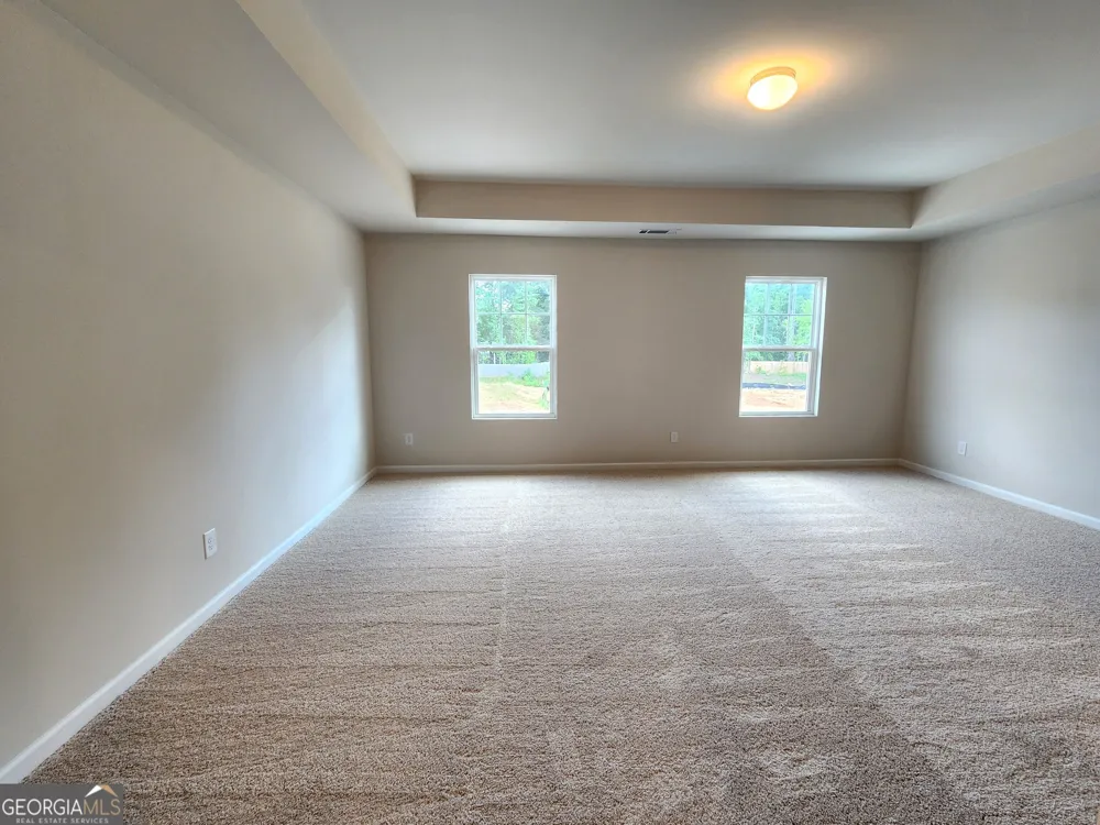 65 Umber LN Newnan, GA 30263