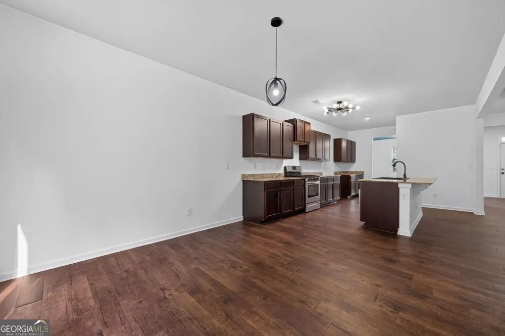 176 Birchfield WAY Dallas, GA 30132
