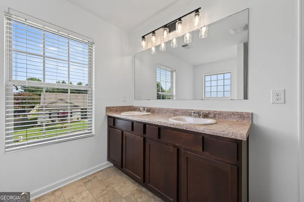 176 Birchfield WAY Dallas, GA 30132