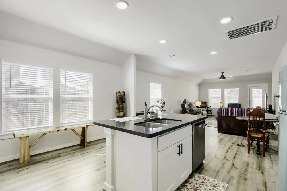 8004 Autumn Moor Bend Lago Vista, TX 78645