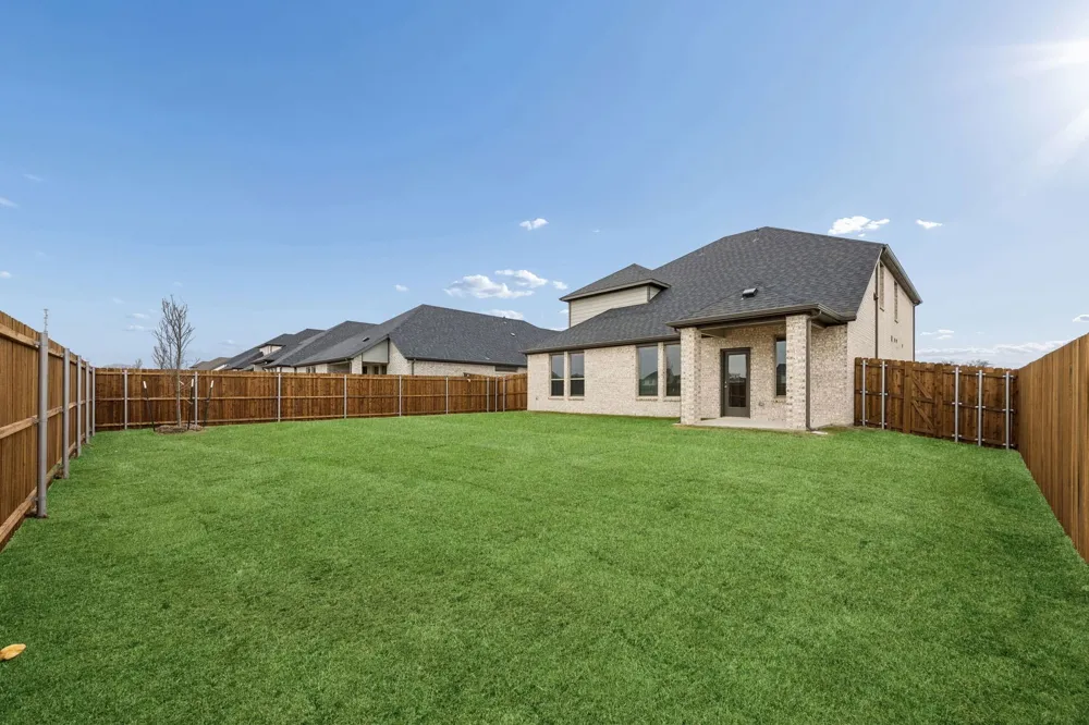 445 Hocking Hills Drive Waxahachie, TX 75165