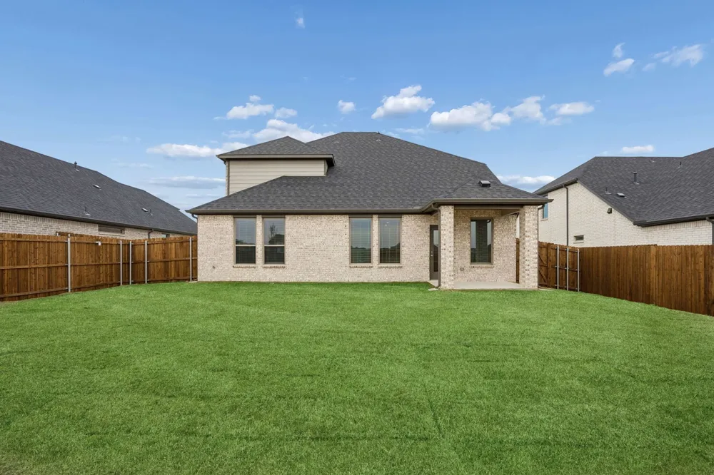 445 Hocking Hills Drive Waxahachie, TX 75165