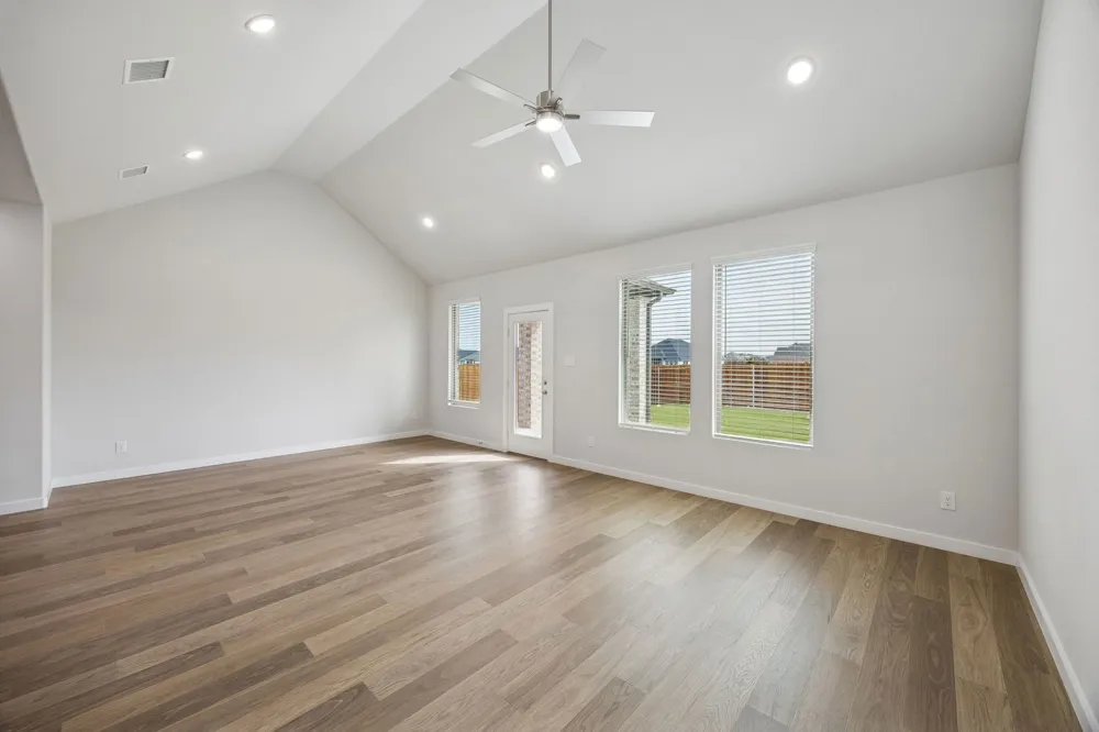 445 Hocking Hills Drive Waxahachie, TX 75165