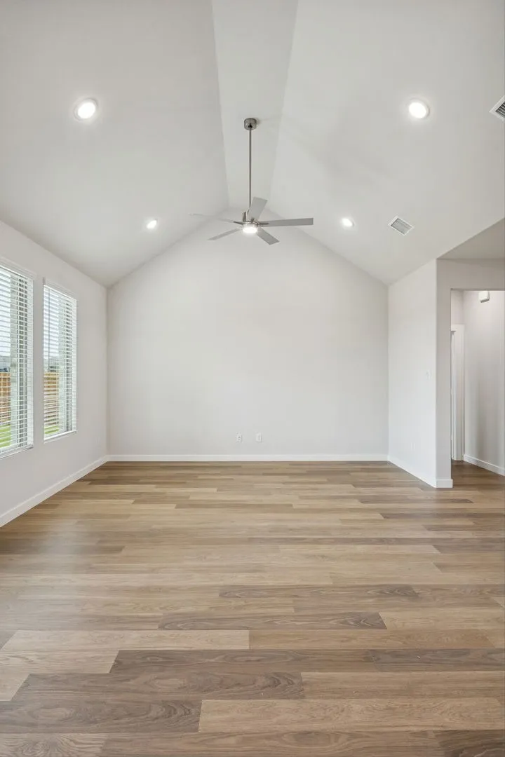 445 Hocking Hills Drive Waxahachie, TX 75165