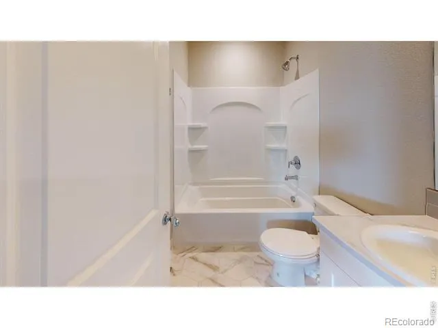 458 Condor Way Johnstown, CO 80534
