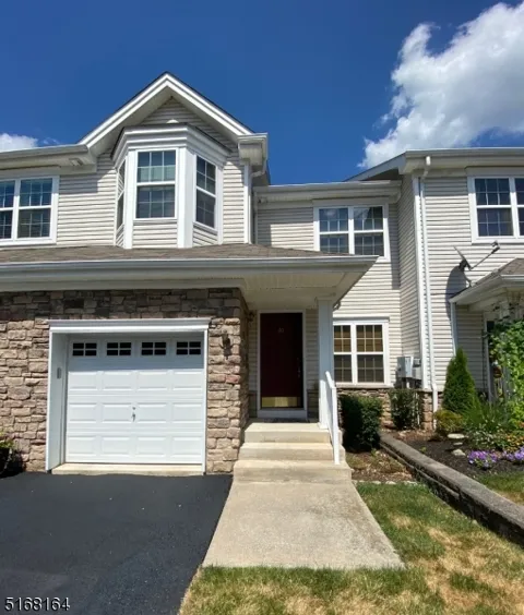 40 Black Bear Ct