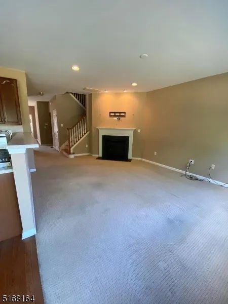 40 Black Bear Ct Hardyston, NJ 07419