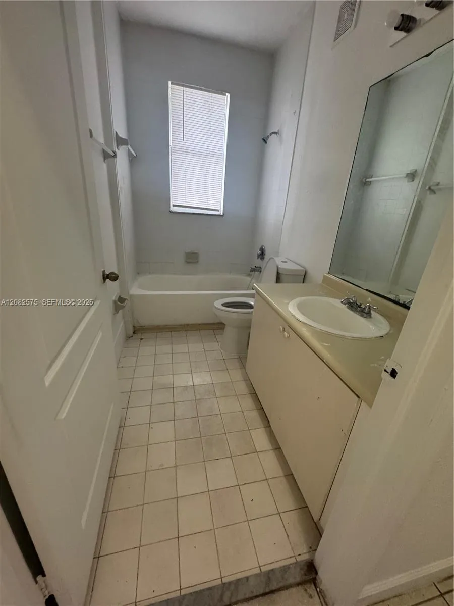 1666 SE 27th Ct #109 Homestead, FL 33035