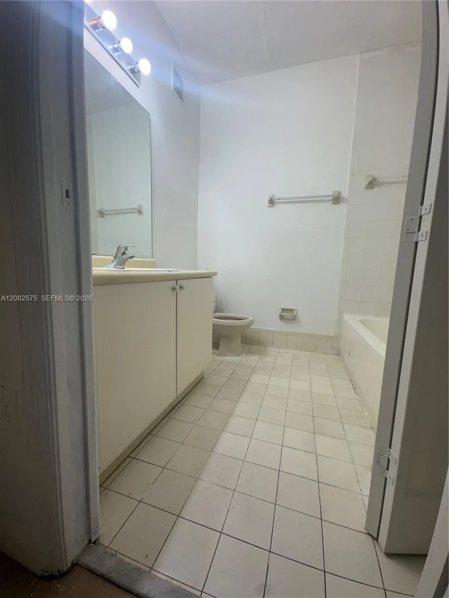 1666 SE 27th Ct #109 Homestead, FL 33035
