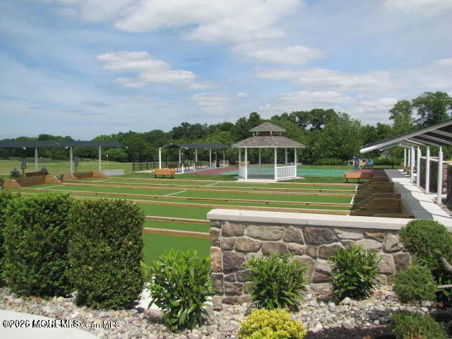 12 Crenshaw Court Monroe, NJ 08831