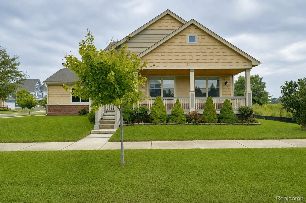 53125 Citadel Street Macomb Township, MI 48042