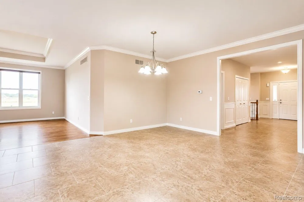 53125 Citadel Street Macomb Township, MI 48042