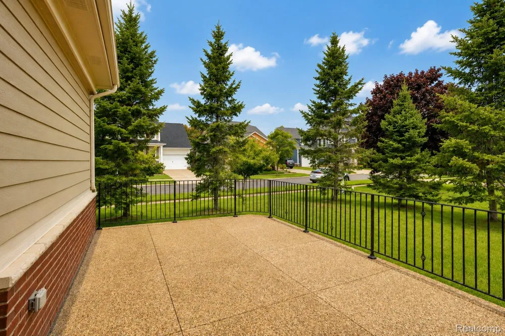 53125 Citadel Street Macomb Township, MI 48042