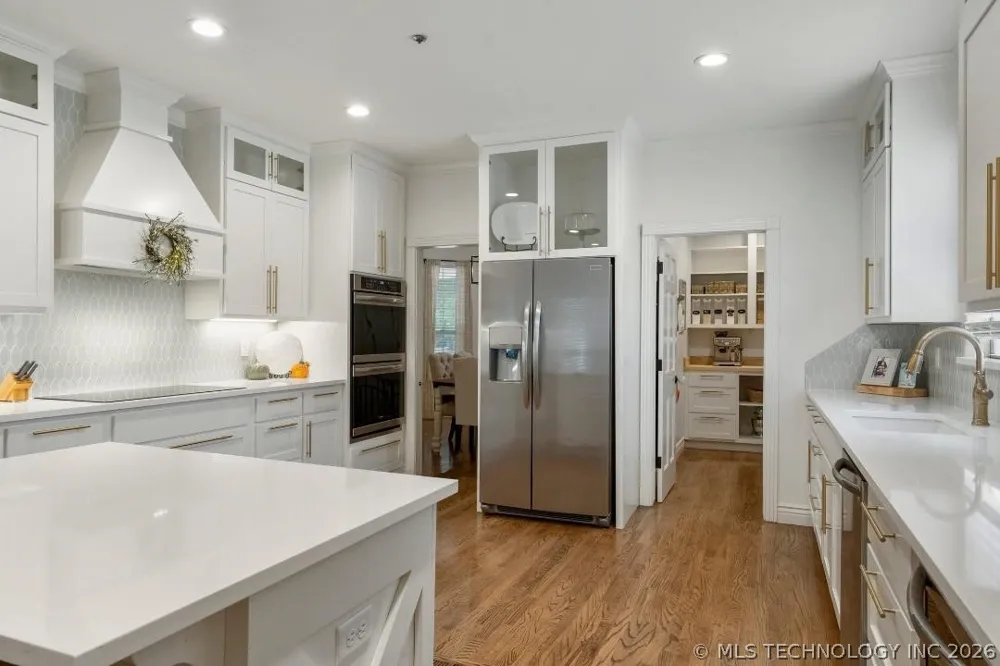 804 E Van Buren Street Broken Arrow, OK 74011