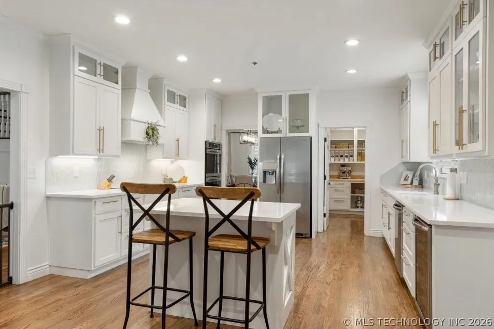 804 E Van Buren Street Broken Arrow, OK 74011