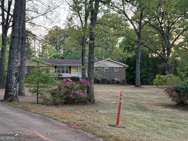 75 Cedar Hill DR Stockbridge, GA 30281