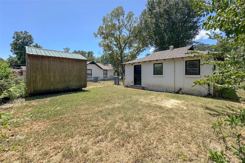 909 Alice Street Trinidad, TX 75163