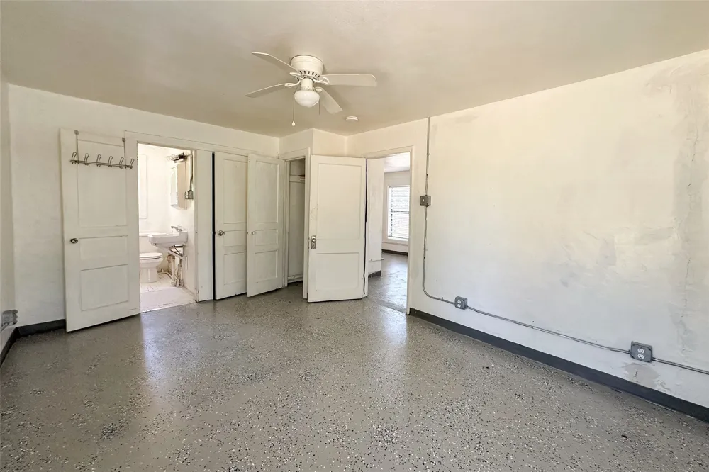 909 Alice Street Trinidad, TX 75163
