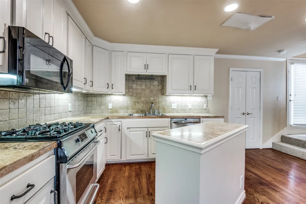 3445 Lovers Lane #B University Park, TX 75225