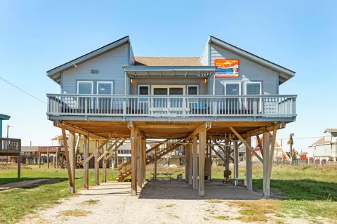 814 Beach Drive