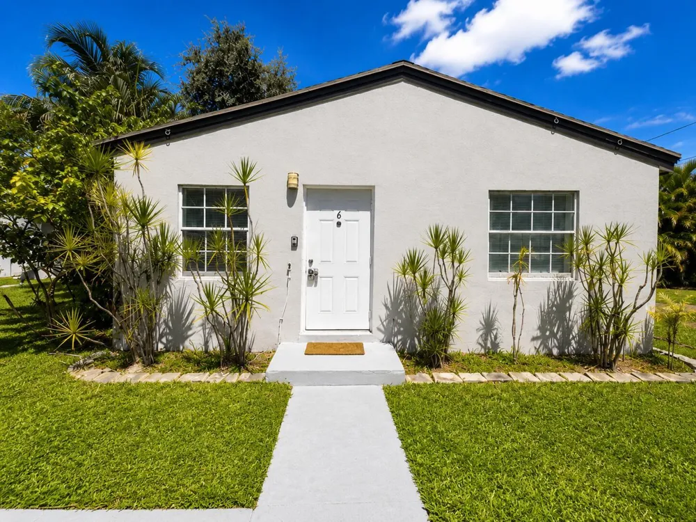 32 Lake Osborne Drive ##6 
