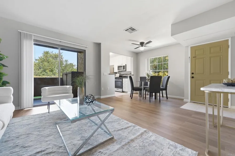 10623 Dabney Drive #39 Mira Mesa, CA 92126