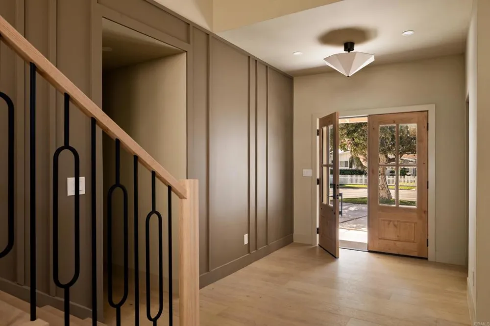 1812 Highland Dr Newport Beach, CA 92660