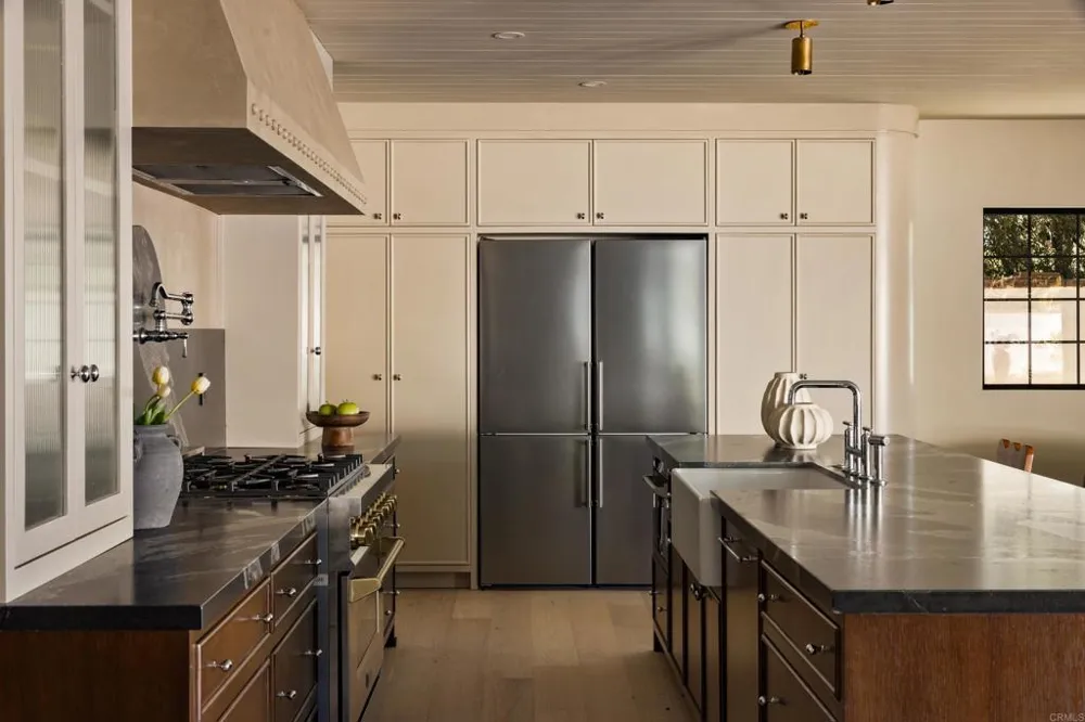 1812 Highland Dr Newport Beach, CA 92660
