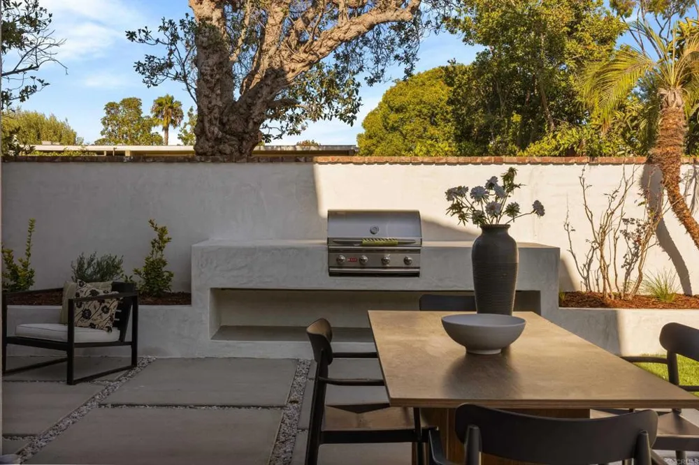 1812 Highland Dr Newport Beach, CA 92660