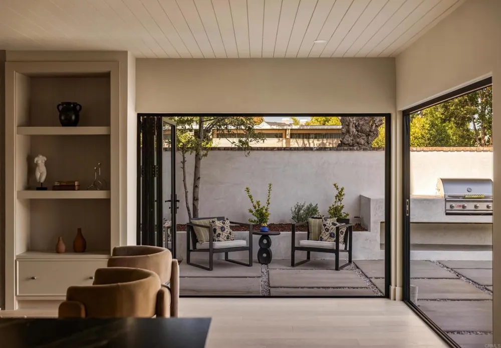 1812 Highland Dr Newport Beach, CA 92660