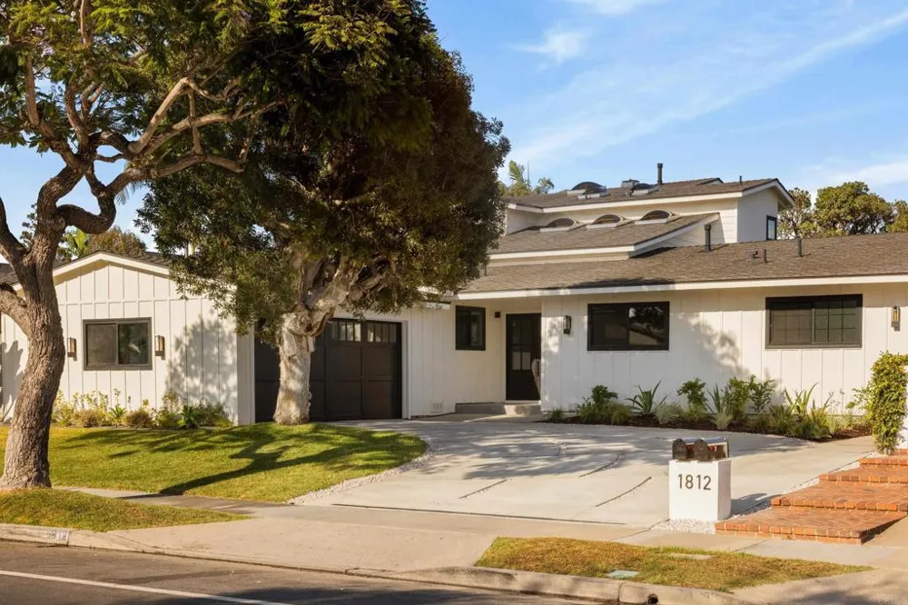 1812 Highland Dr Newport Beach, CA 92660