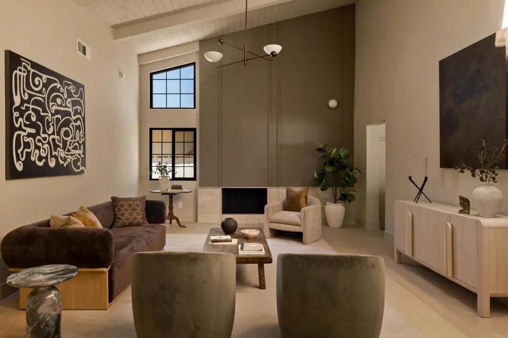 1812 Highland Dr Newport Beach, CA 92660
