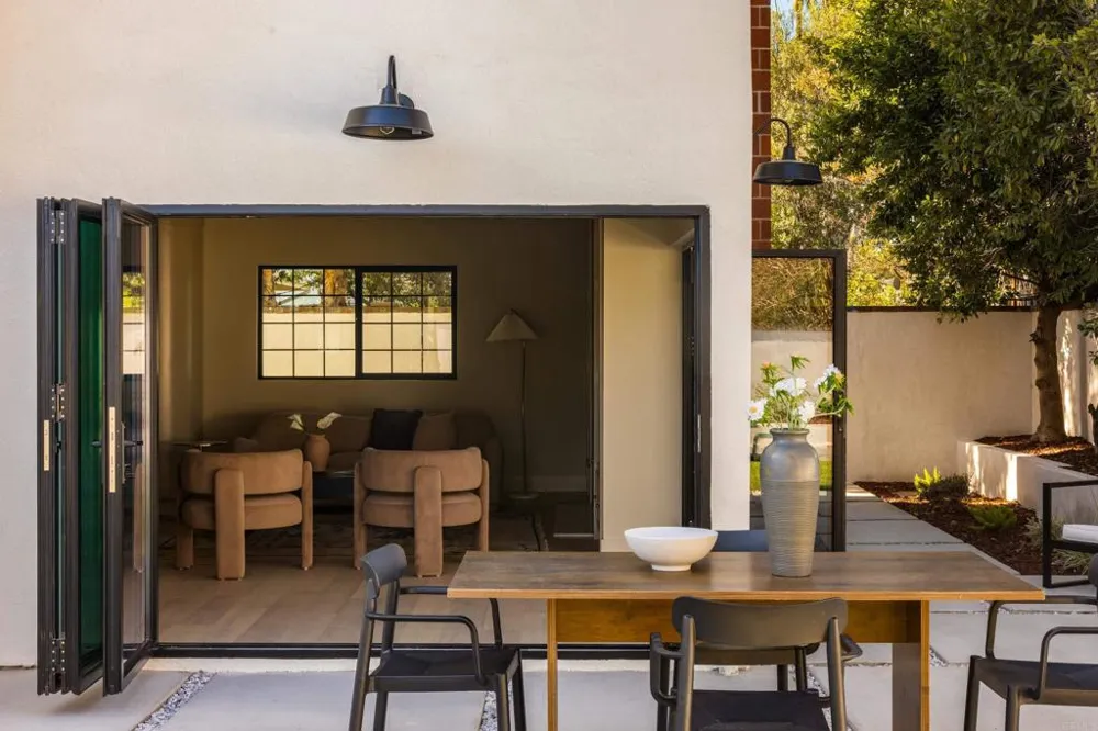 1812 Highland Dr Newport Beach, CA 92660