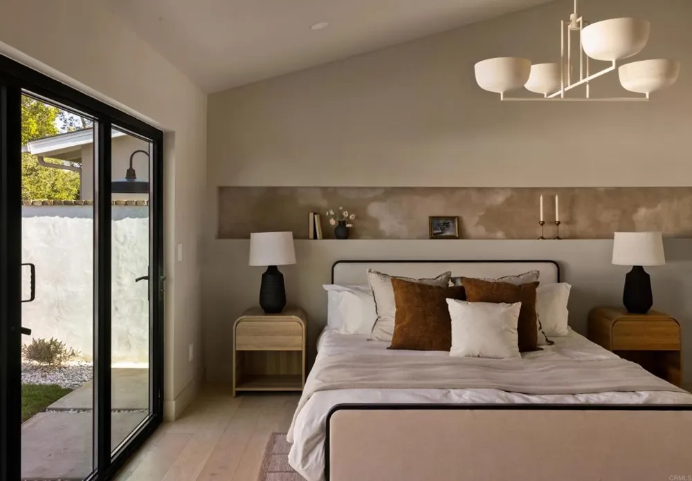 1812 Highland Dr Newport Beach, CA 92660