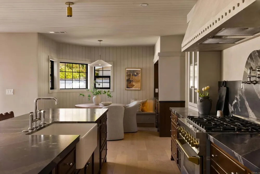 1812 Highland Dr Newport Beach, CA 92660