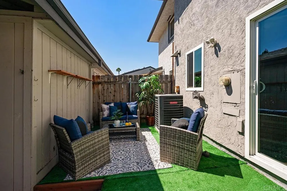 10656 King Phillip Ct. Santee, CA 92071