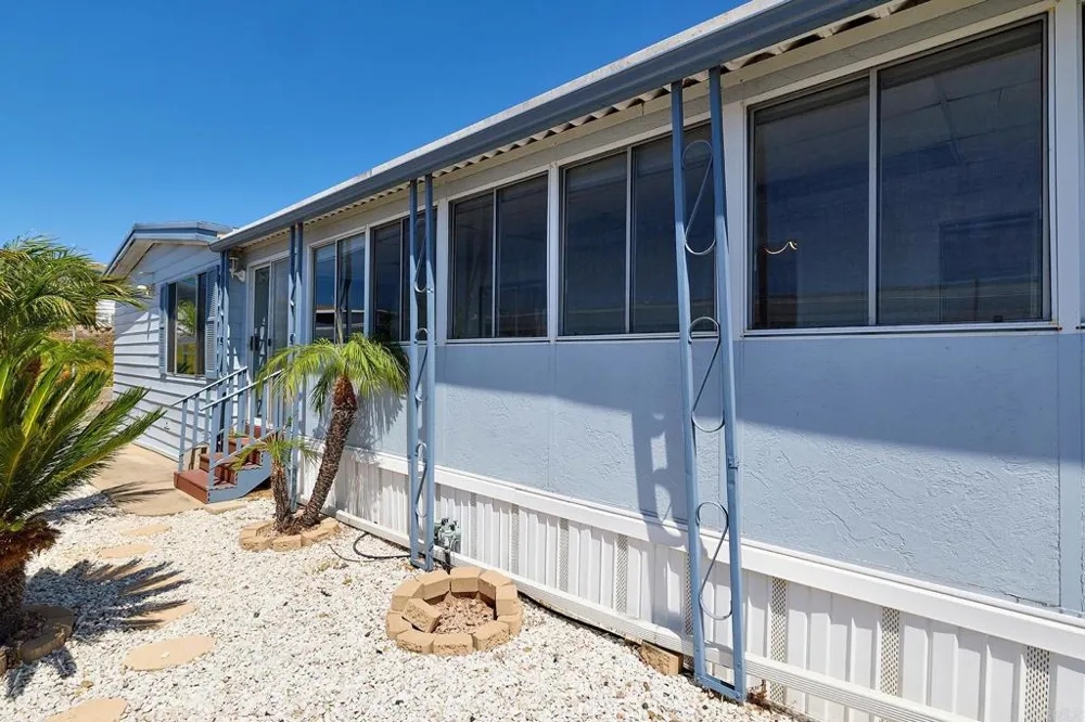 275 S Worthington Street #59 Spring Valley, CA 91977