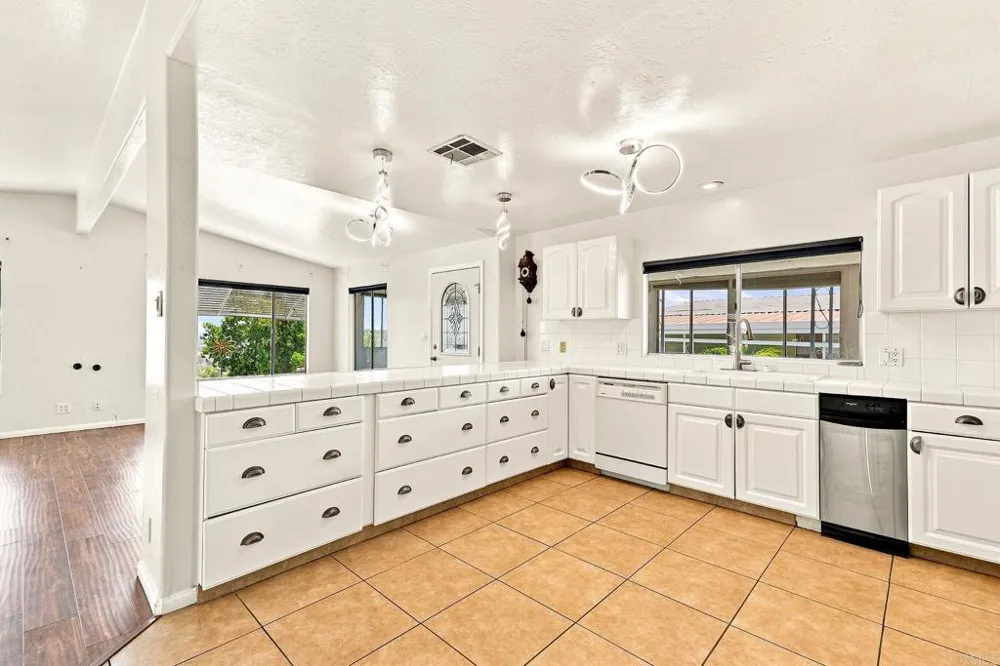 275 S Worthington Street #59 Spring Valley, CA 91977