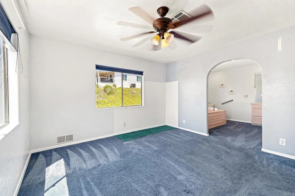 275 S Worthington Street #59 Spring Valley, CA 91977